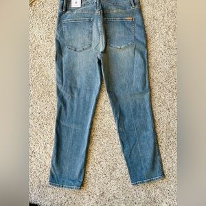 White House Black Market High Rise Straight Crop size 8